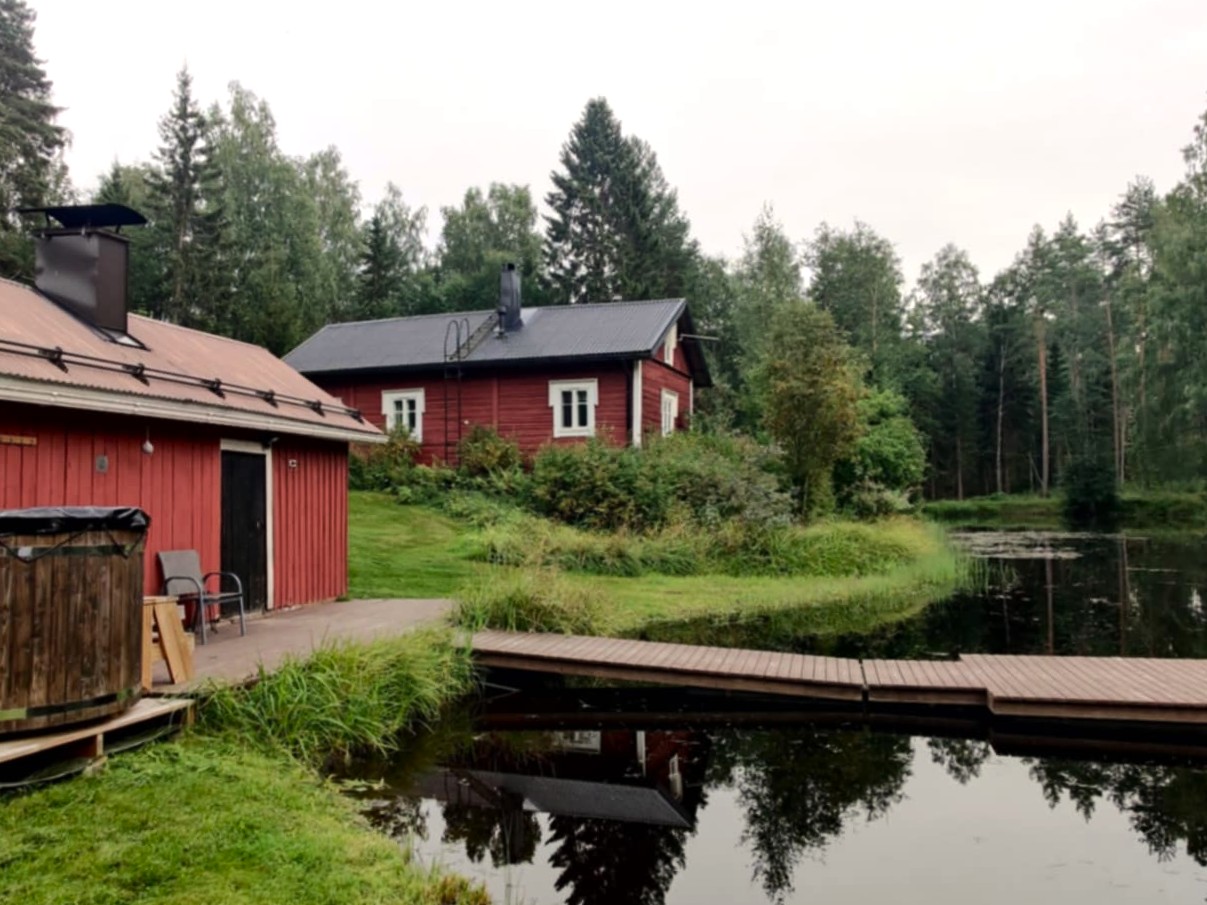 2196deda-5fcb-4a0a-b7b4-d9db4b08c477