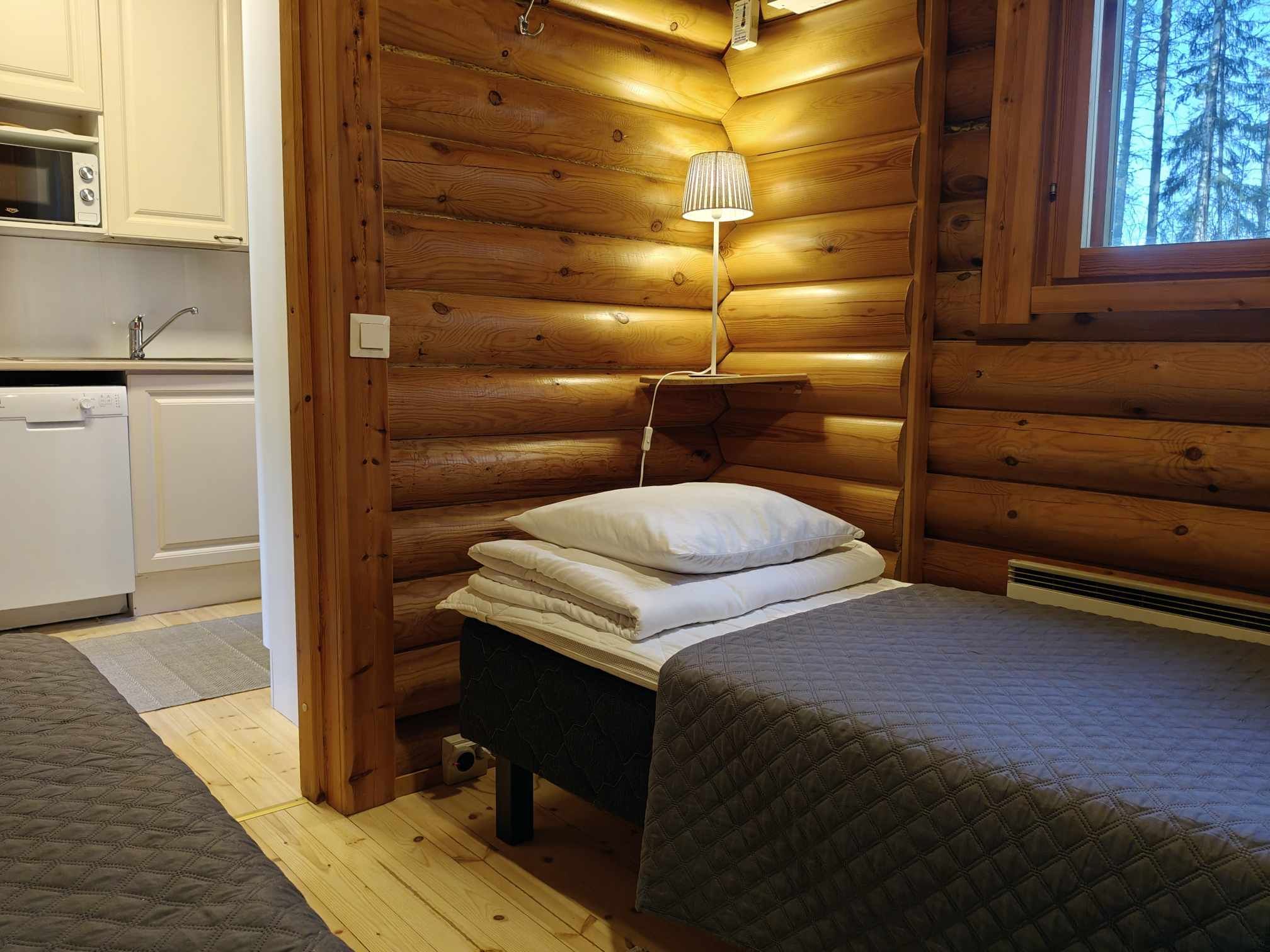 Pikkukilpilampi makuuhuone 1